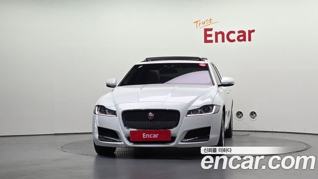 Jaguar XF 20d Prestige AWD — пробег 83 864 км — фото 3 из 5