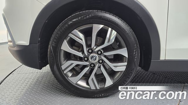 Ssangyong TIBOLI из Кореи Encar