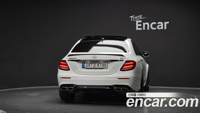Mercedes-Benz E-Class из Кореи Encar