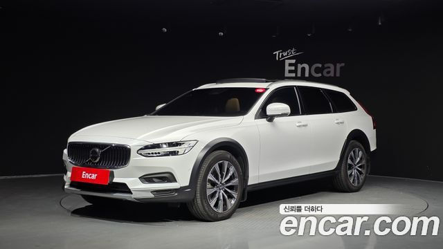 Volvo V90 B5 Ultimate AWD — пробег 41 591 км — фото 1 из 5