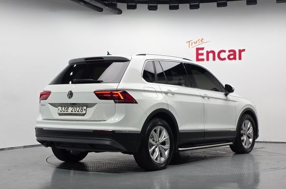 Volkswagen Tiguan 2.0 TDI Premium — пробег 149 049 км — фото 2 из 5