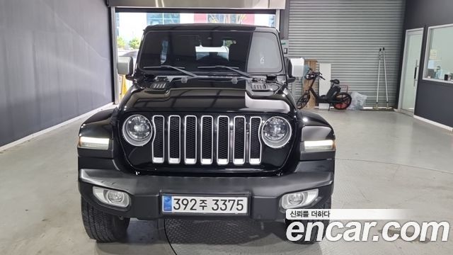 Jeep Wrangler 2.0 Overland Power Top 4Door — пробег 35 614 км — фото 1 из 5