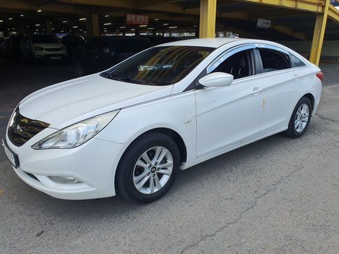 Hyundai Sonata LPi Luxury — пробег 212 198 км — фото 1 из 5