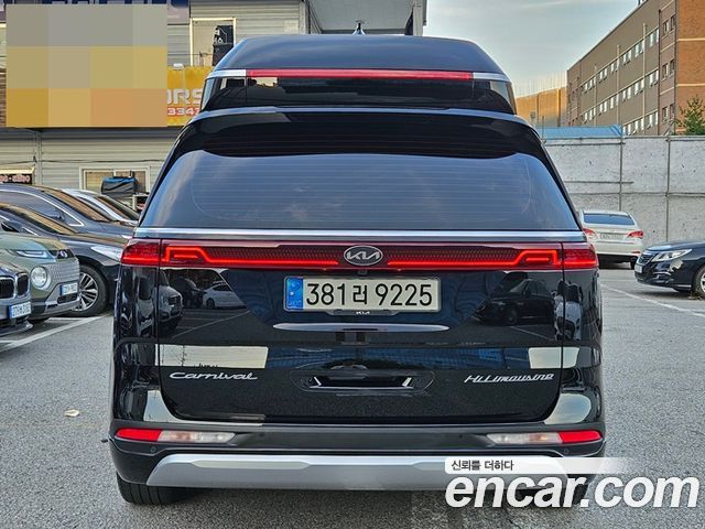 Kia Carnival Gasoline 4-Seater Hi-Limousine (Special) — пробег 74 917 км — фото 4 из 5