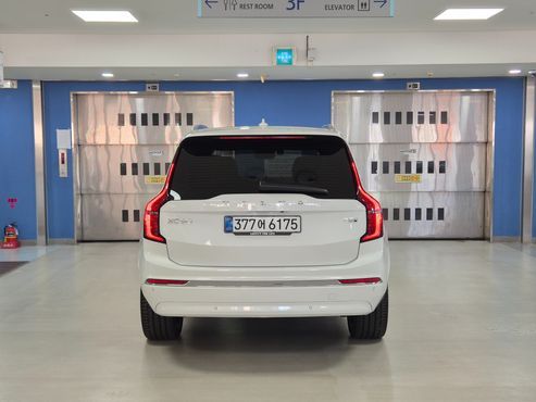 Volvo XC90 T8 Ultra Bright Hybrid — пробег 4 093 км — фото 4 из 5