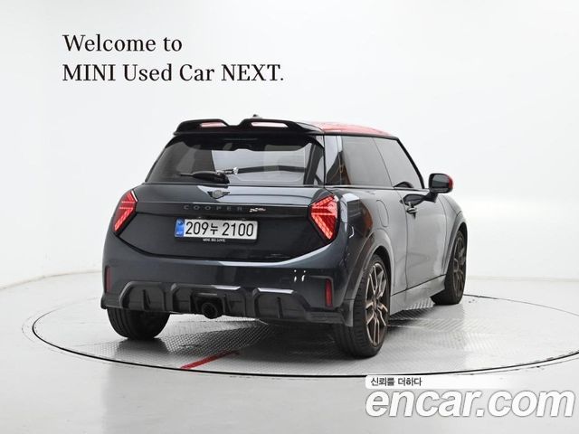 Mini Cooper JCW — пробег 10 362 км — фото 2 из 5