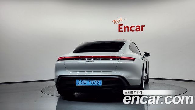 Porsche Taycan из Кореи Encar