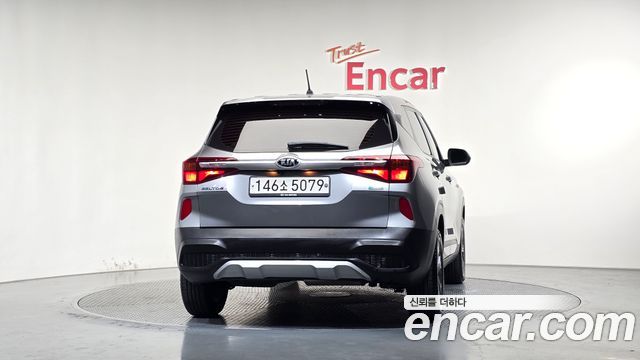 Kia Seltos из Кореи Encar