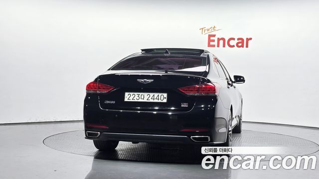 Hyundai Genesis из Кореи Encar