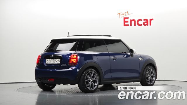 Mini Cooper Mid 3rd — пробег 140 909 км — фото 2 из 5