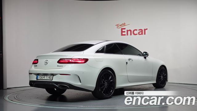 Mercedes-Benz E-Class из Кореи Encar