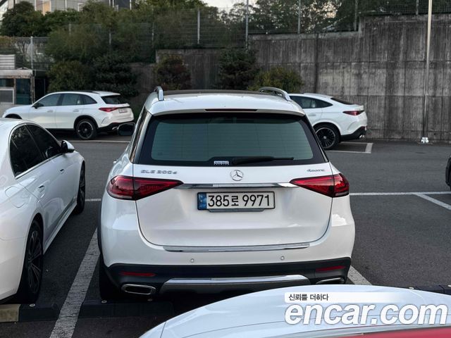 Mercedes-Benz GLE-Class GLE300d 4MATIC — пробег 113 388 км — фото 4 из 5