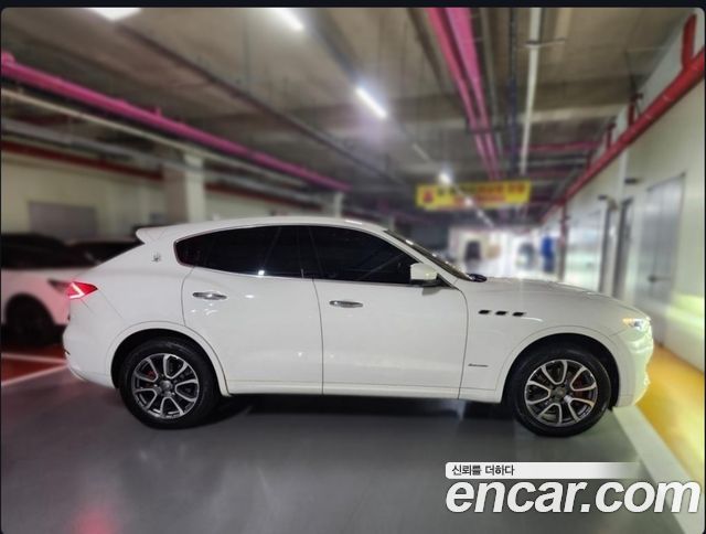 Maserati Levante 3.0 AWD GranLusso — пробег 89 500 км — фото 4 из 5