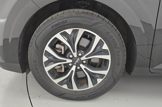 Kia Carnival Diesel 9-Seater Prestige — пробег 61 275 км — фото 5 из 5