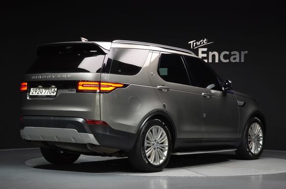 Land Rover Discovery 3.0 TD6 HSE Luxury — пробег 90 077 км — фото 2 из 5