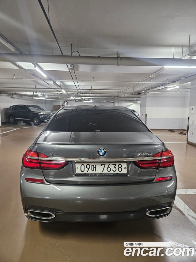 BMW 7-Series 740Li xDrive M Sport Package — пробег 103 700 км — фото 4 из 5