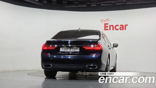 BMW 7-Series 740Li xDrive M Sport Package — пробег 257 167 км — фото 4 из 5