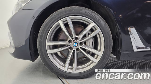 BMW 7-Series 740Li xDrive M Sport Package — пробег 257 167 км — фото 5 из 5