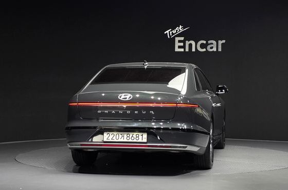 Hyundai Grandeur Premium — пробег 42 023 км — фото 4 из 5
