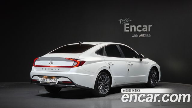 Hyundai Sonata 2.0 Premium Family — пробег 80 318 км — фото 2 из 5