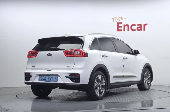 Kia Niro Noblesse — пробег 149 272 км — фото 2 из 5