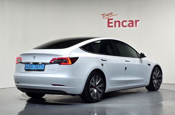 Tesla Model 3 Long Range AWD — пробег 68 892 км — фото 2 из 5