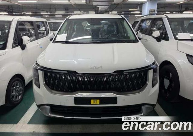 Kia Carnival Gasoline 9-Seater Prestige — пробег 1 км — фото 2 из 5