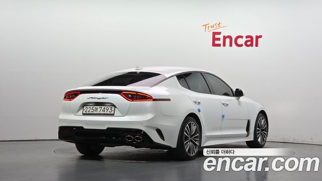 Kia Stinger из Кореи Encar