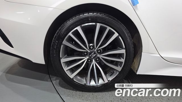 Kia Stinger из Кореи Encar