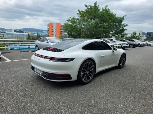 Porsche 911 Carrera — пробег 18 500 км — фото 4 из 5