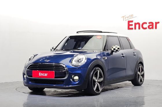 Mini Cooper 5Door Mid 3rd — пробег 122 378 км — фото 1 из 5