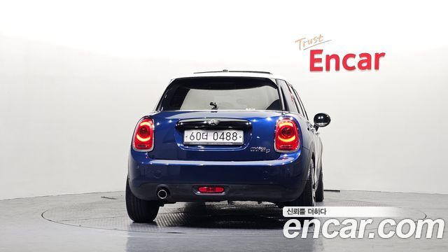 Mini Cooper 5Door Mid 3rd — пробег 122 378 км — фото 4 из 5
