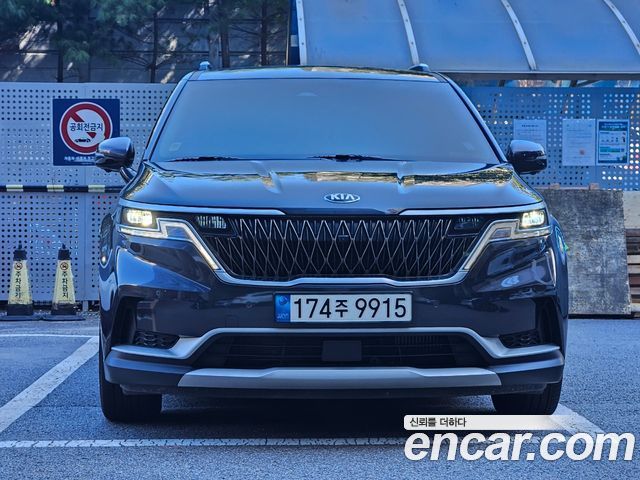 Kia Carnival Diesel 11-Seater Prestige — пробег 62 800 км — фото 3 из 5