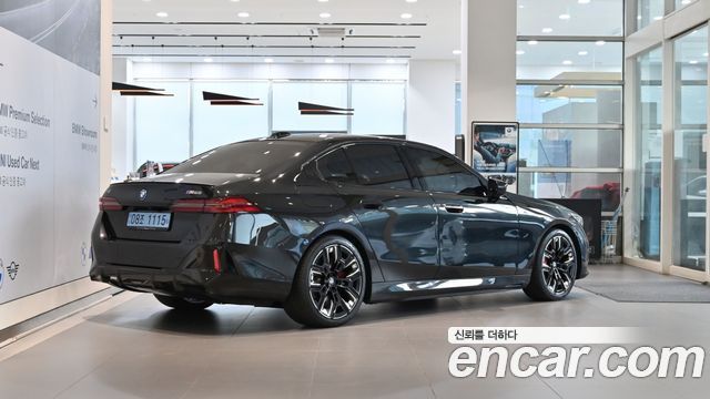 BMW i5 M60 xDrive — пробег 9 609 км — фото 4 из 5