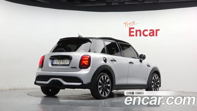 Mini Cooper из Кореи Encar