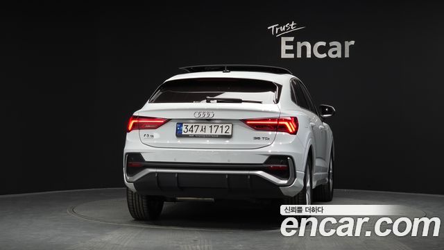 Audi Q3 35 TDI Premium Sportback — пробег 26 001 км — фото 4 из 5