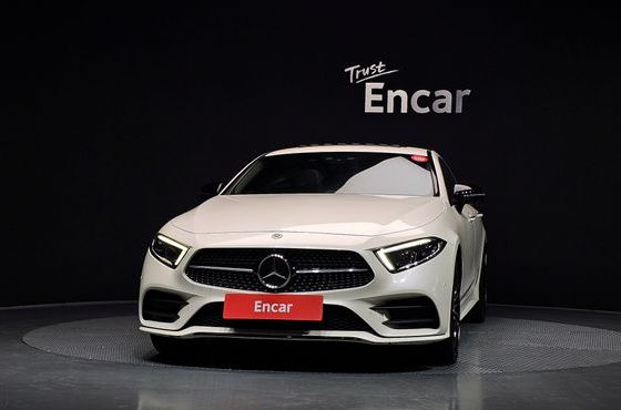 Mercedes-Benz CLS-Class CLS400d 4MATIC AMG Line — пробег 123 303 км — фото 3 из 5