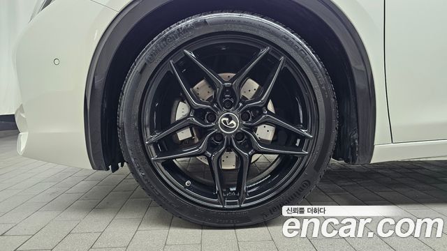 Infiniti Q30 из Кореи Encar