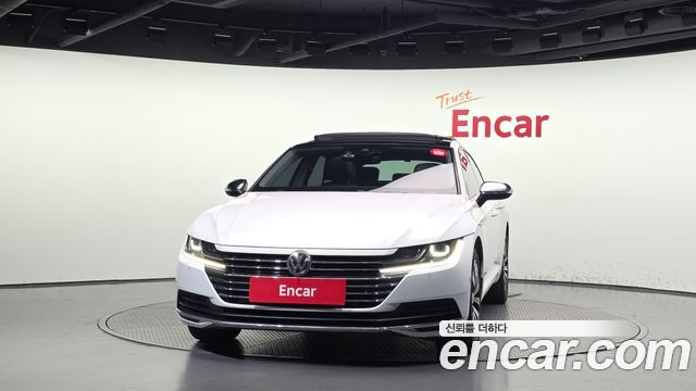 Volkswagen Arteon 2.0 TDI Premium — пробег 128 302 км — фото 3 из 5