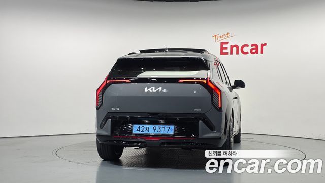 Kia EV3 из Кореи Encar