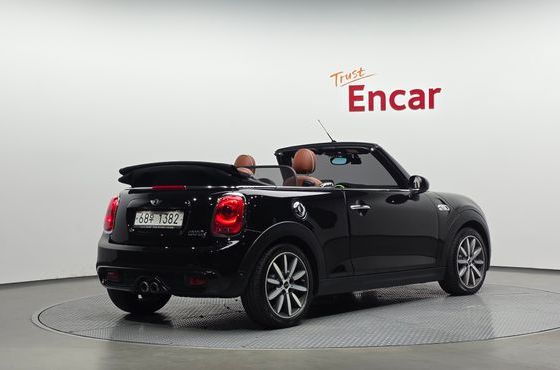 Mini Cooper Convertible Standard 3rd — пробег 58 195 км — фото 2 из 5