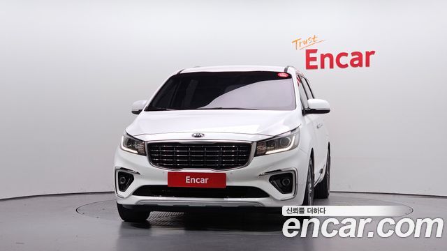 Kia Carnival 9-Seater Luxury — пробег 72 699 км — фото 3 из 5