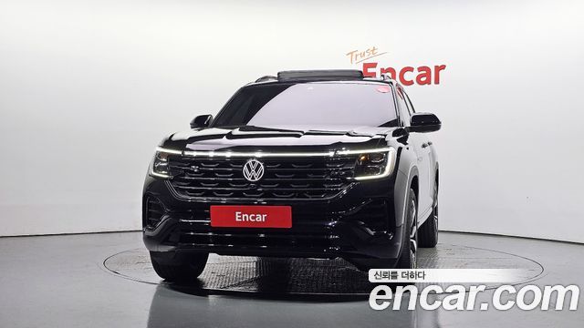 Volkswagen Atlas 2.0 TSI R-LINE 7-Seater — пробег 15 259 км — фото 3 из 5