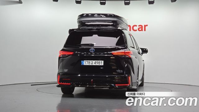 Toyota Sienna из Кореи Encar