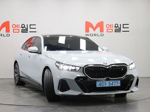 BMW i5 eDrive 40 M Sport — пробег 31 515 км — фото 3 из 5