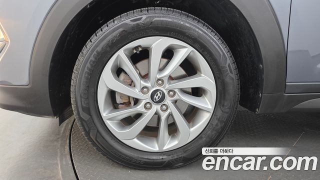 Hyundai Tucson Diesel 2.0 2WD Style Special — пробег 174 074 км — фото 5 из 5