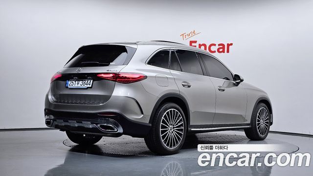 Mercedes-Benz GLC-Class GLC300 4MATIC AMG Line — пробег 25 165 км — фото 2 из 5
