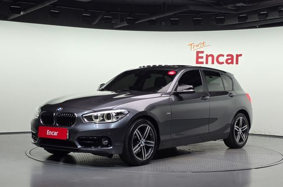 BMW 1-Series 118d Sport 5Door — пробег 99 471 км — фото 1 из 5