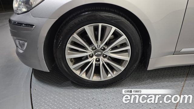 Hyundai Genesis из Кореи Encar