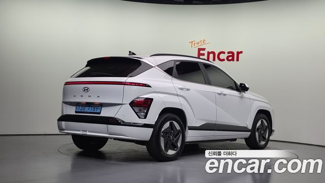 Hyundai Kona Long Range Premium — пробег 38 045 км — фото 2 из 5